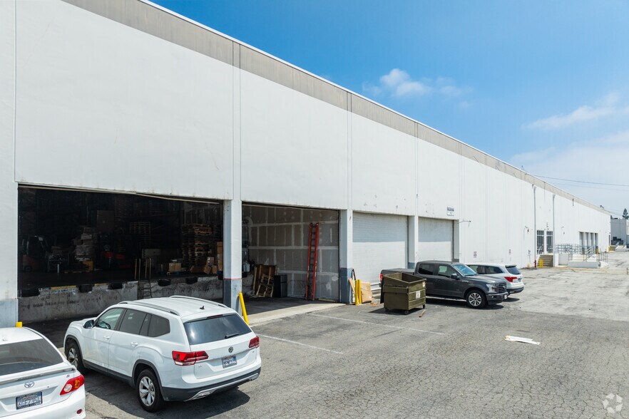 More Photos Of 15245-15325 E Stafford St, City of Industry Warehouse For Sale