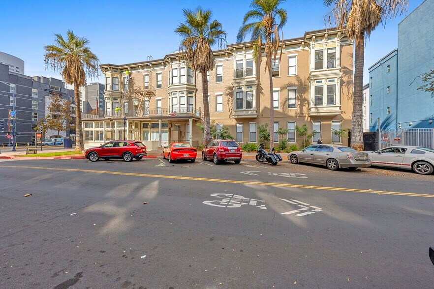 More Photos Of 509 Park Blvd, San Diego Apartments For Sale