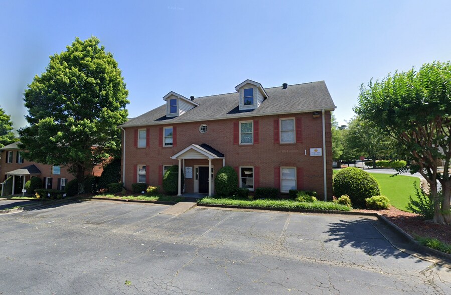 More Photos Of 2440 Sandy Plains Rd, Marietta Office For Sale