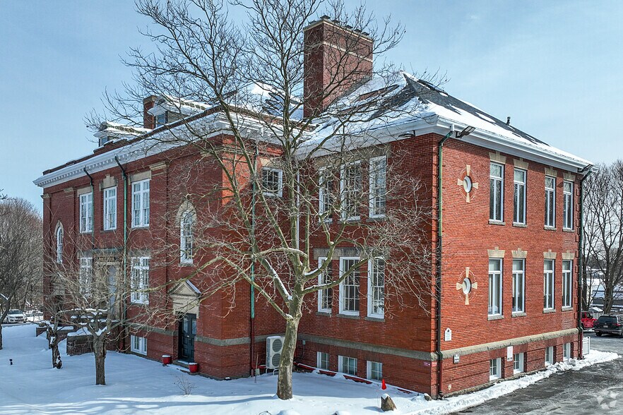 More Photos Of 85 Eastern Ave, Gloucester Loft Creative Space For Sale