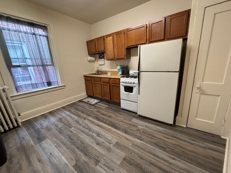 More Photos Of 222 S 15th St, Allentown Apartments For Sale