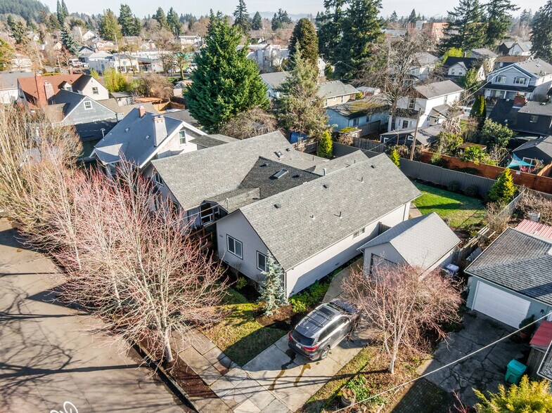 More Photos Of 3552 SE 65th Ave, Portland Skilled Nursing Facility For Sale