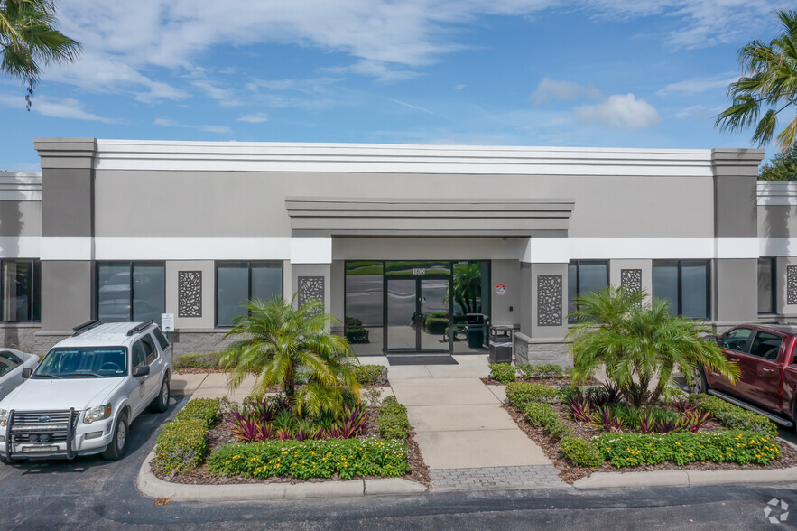 Primary Photo Of 1802 N Alafaya Trl, Orlando Medical For Sale