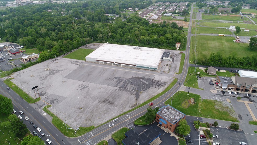 More Photos Of 2440 Lone Oak Rd, Paducah Freestanding For Sale