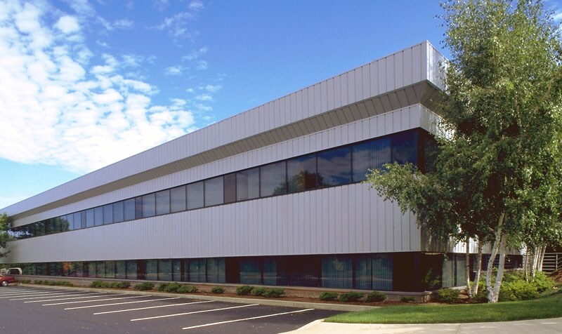 More Photos Of 50 Randolph Rd, Somerset Light Distribution For Lease