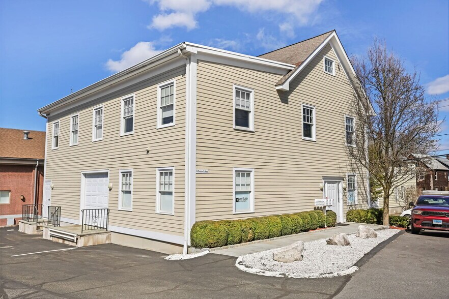 Primary Photo Of 16 Division St W, Greenwich Loft Creative Space For Lease