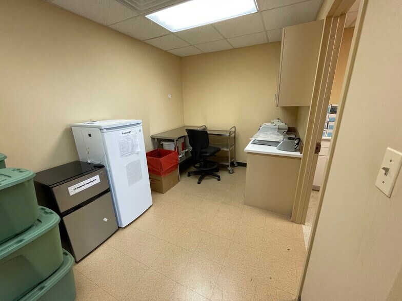 More Photos Of 913 Ridgebrook Rd, Sparks Medical For Sale