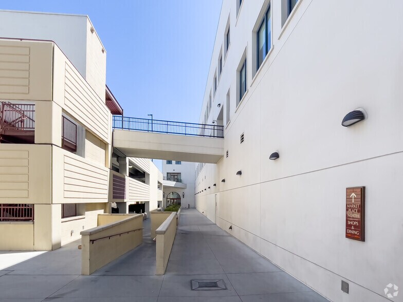 More Photos Of 6605 Las Vegas Blvd S, Las Vegas Unknown For Lease