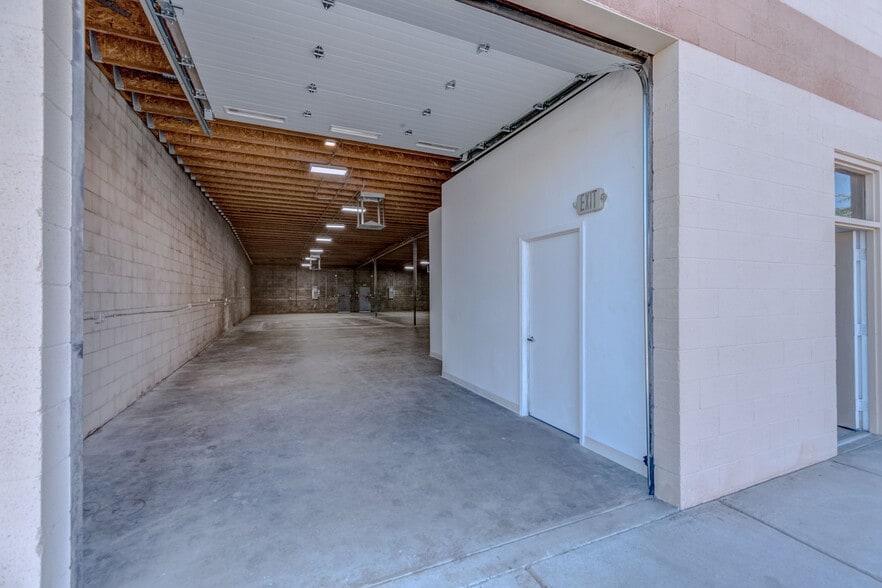 More Photos Of 1216 E Pennsylvania St, Tucson Warehouse For Lease