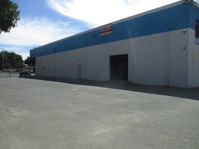 More Photos Of 2685 E Leland Rd, Pittsburg Freestanding For Lease