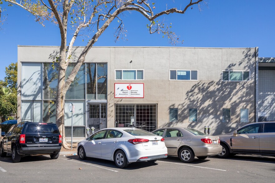 More Photos Of 2007 O St, Sacramento Office For Lease