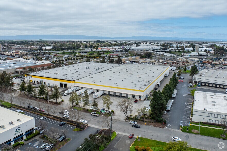 More Photos Of 31259 Wiegman Rd, Hayward Warehouse For Lease