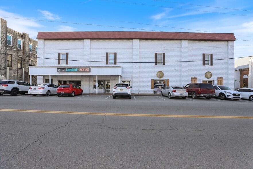 More Photos Of 114 N Church St, Waverly Loft Creative Space For Lease