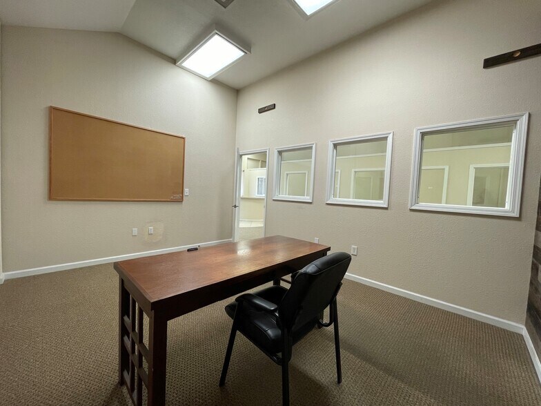 More Photos Of 130 W A St, Dixon Office For Lease