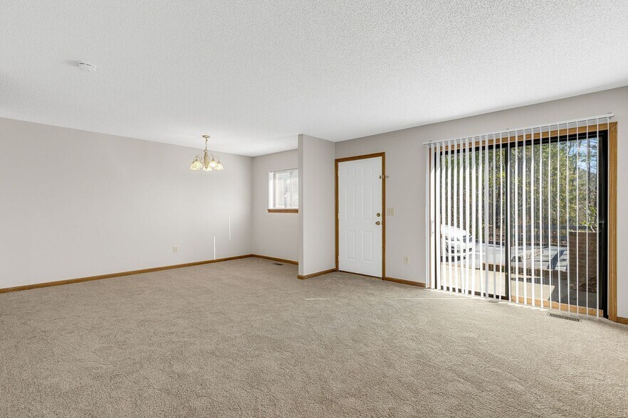 More Photos Of 1 Shagbark Ln, Seneca Apartments For Sale
