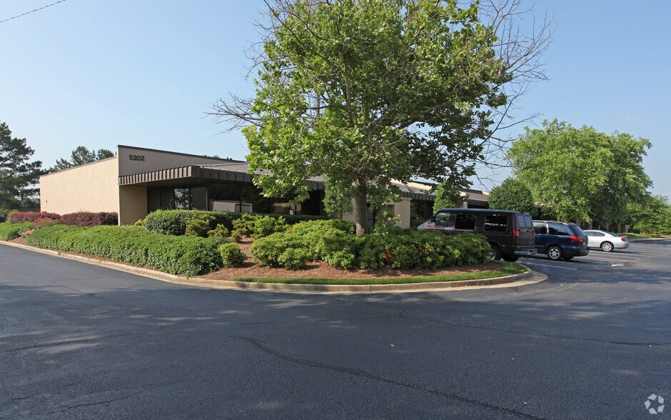 More Photos Of 5202 Brook Hollow Pky, Norcross Distribution For Lease