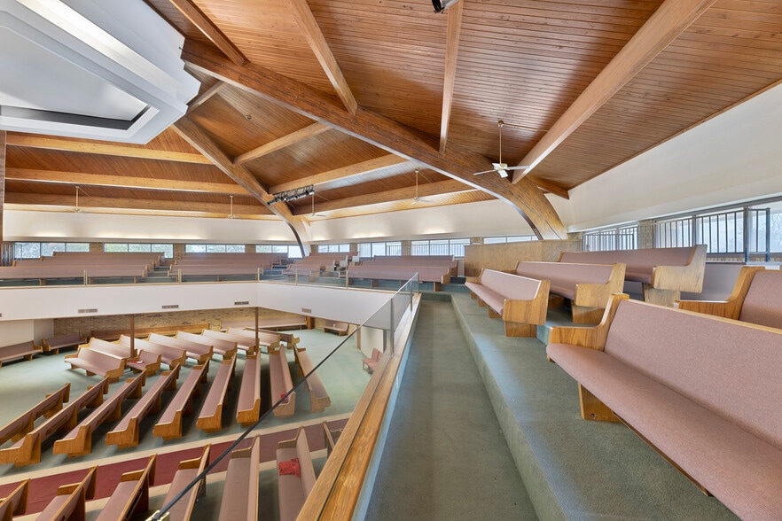 More Photos Of 5051 Trail Lake Dr, Fort Worth Religious Facility For Sale