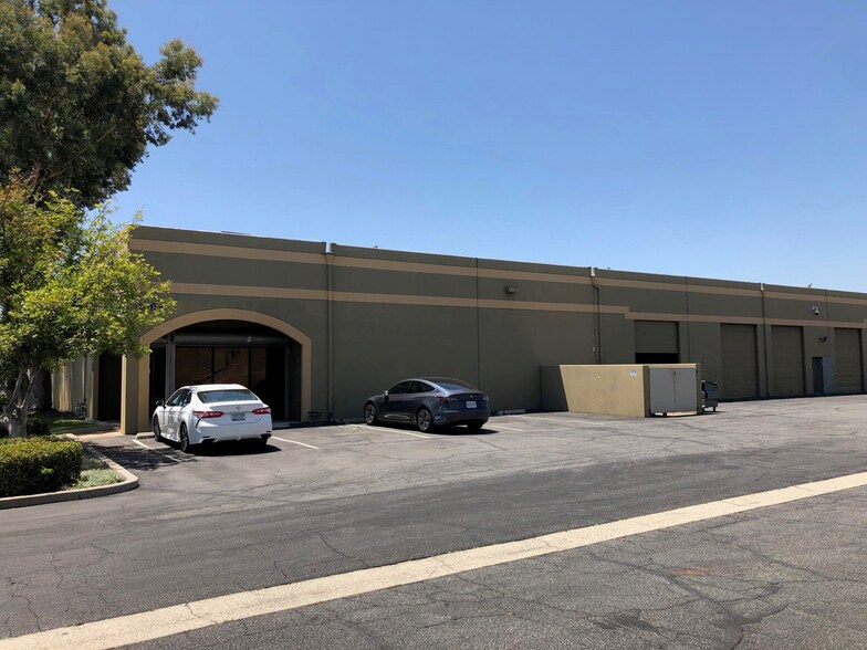More Photos Of 5102-5108 Azusa Canyon Rd, Irwindale Unknown For Lease