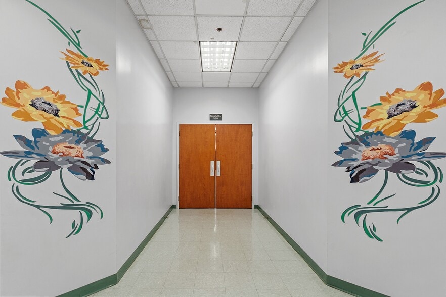 More Photos Of 333 Shrewsbury St, Worcester Warehouse For Sale