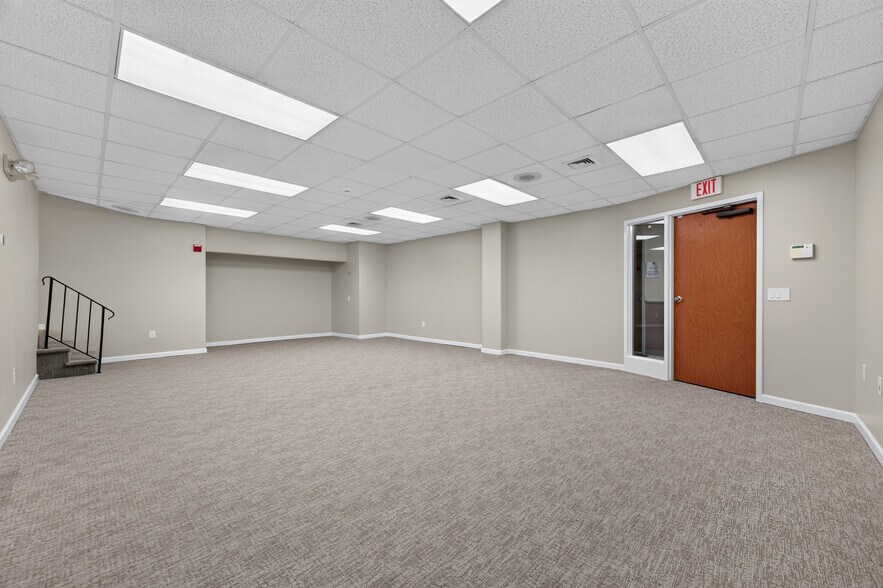 More Photos Of 464 Wolcott Rd, Wolcott Office For Lease