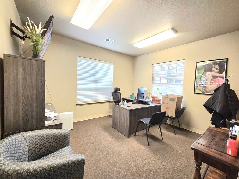 More Photos Of 3247 Esplanade, Chico Medical For Lease