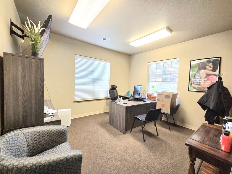 More Photos Of 3247 Esplanade, Chico Medical For Lease