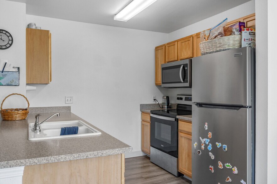 More Photos Of 1805 E Overland Rd, Meridian Apartments For Sale
