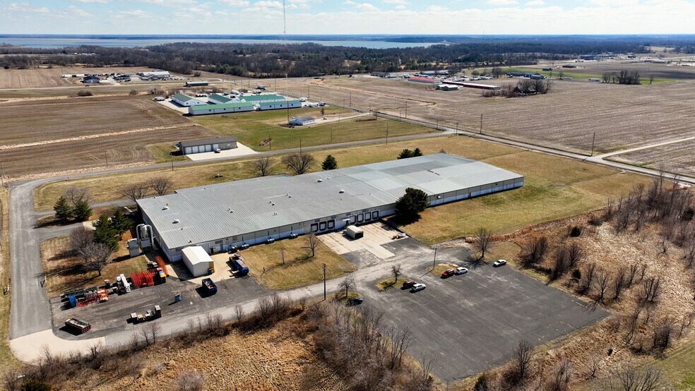 Primary Photo Of 3750 Industrial Dr, Carlyle Warehouse For Sale