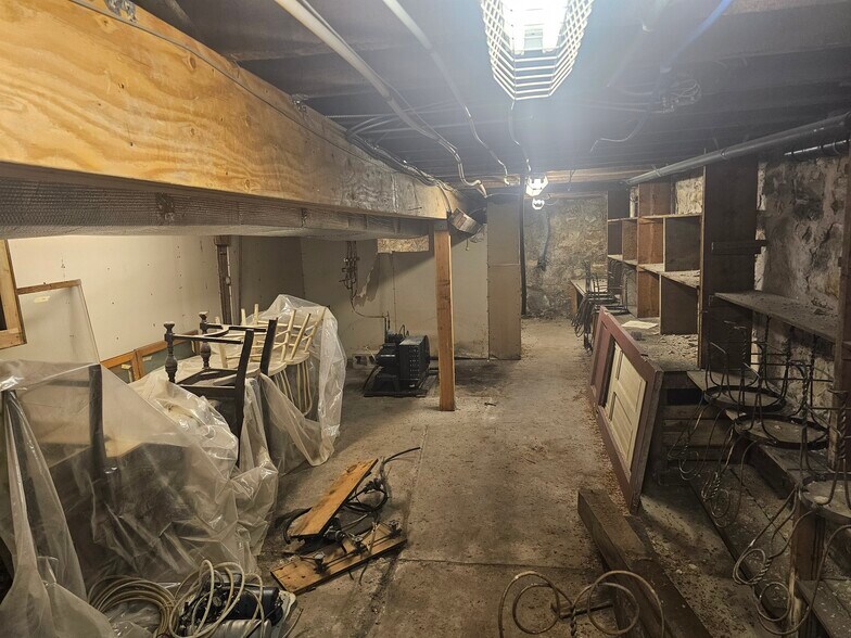 More Photos Of 2 S Main St, Coalville Loft Creative Space For Sale