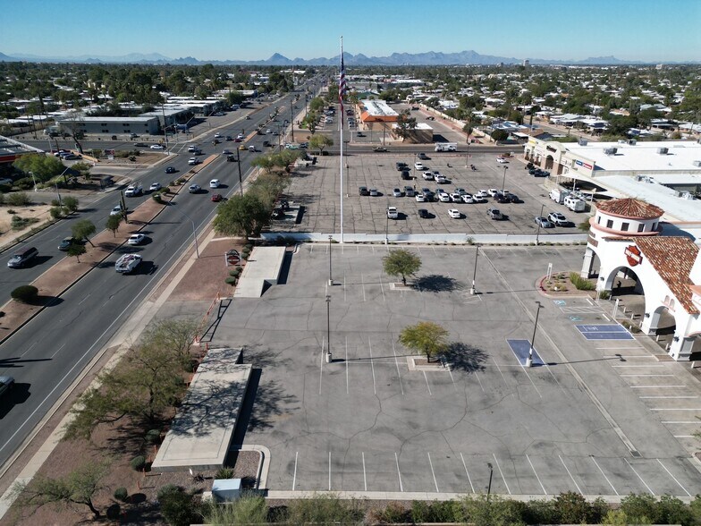 More Photos Of 7503 E 22nd St, Tucson Auto Dealership For Lease