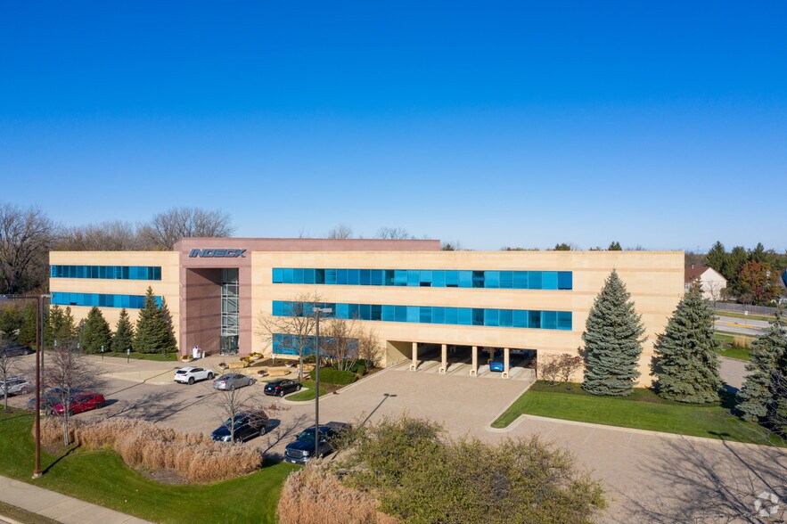 More Photos Of 600 N Buffalo Grove Rd, Buffalo Grove Office For Lease
