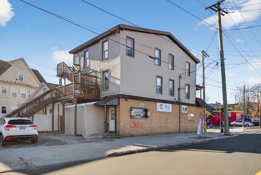 More Photos Of 223 Farren Ave, New Haven Storefront Retail Residential For Sale