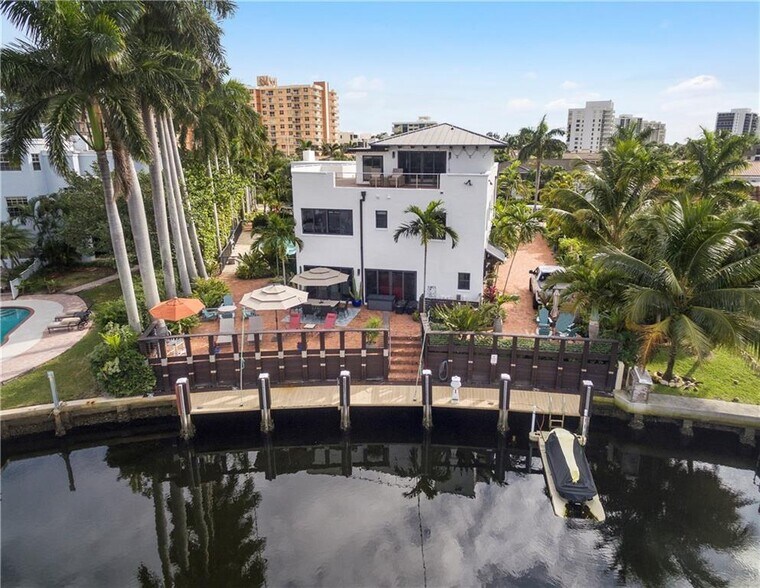 More Photos Of 1121 Bel Air Dr, Highland Beach Apartments For Sale