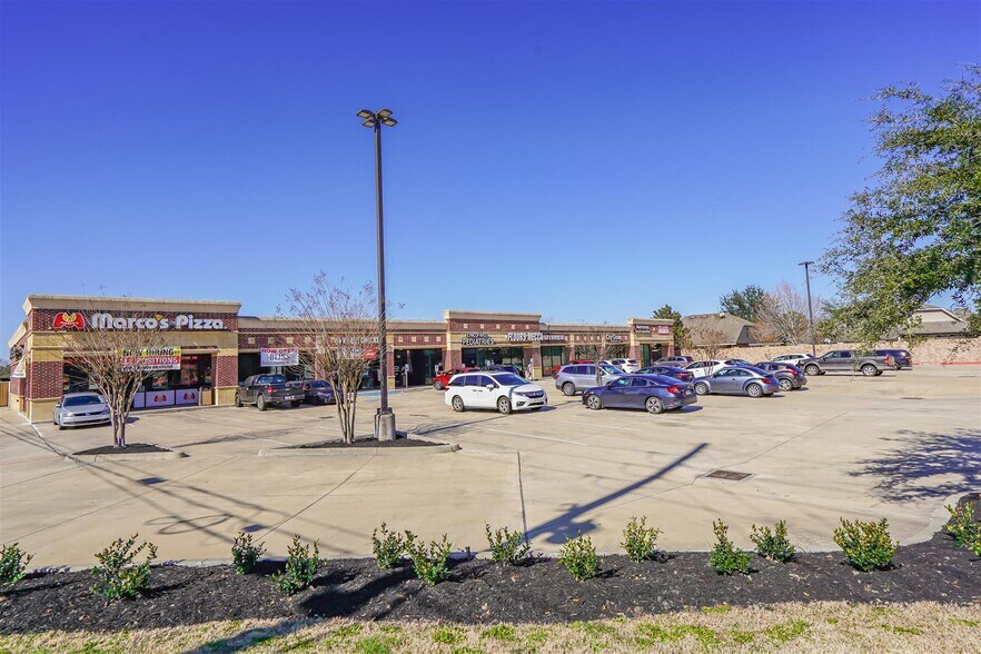 More Photos Of 9006 S Fry Rd, Katy Restaurant For Lease