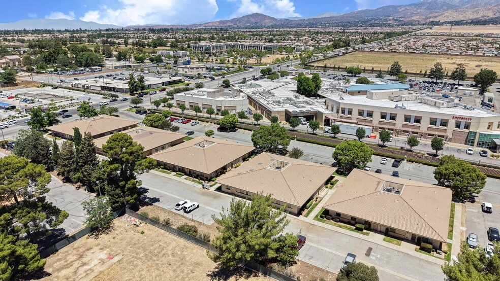 More Photos Of 264 N Highland Springs Ave, Banning Medical For Sale