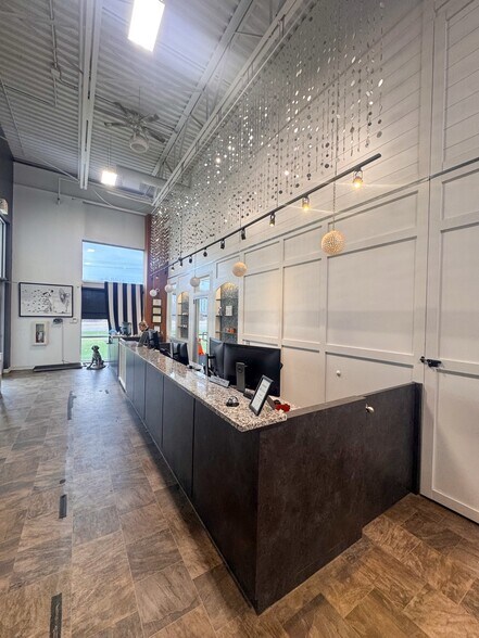 More Photos Of 12260 S Margo Ave, Hastings Showroom For Sale