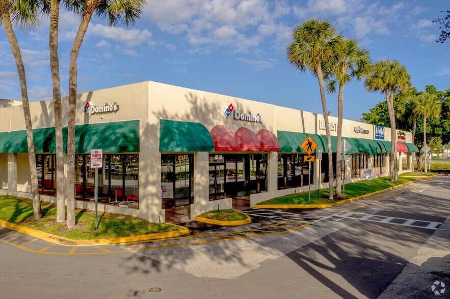 More Photos Of 1809-1951 N Pine Island Rd, Plantation General Retail For Lease