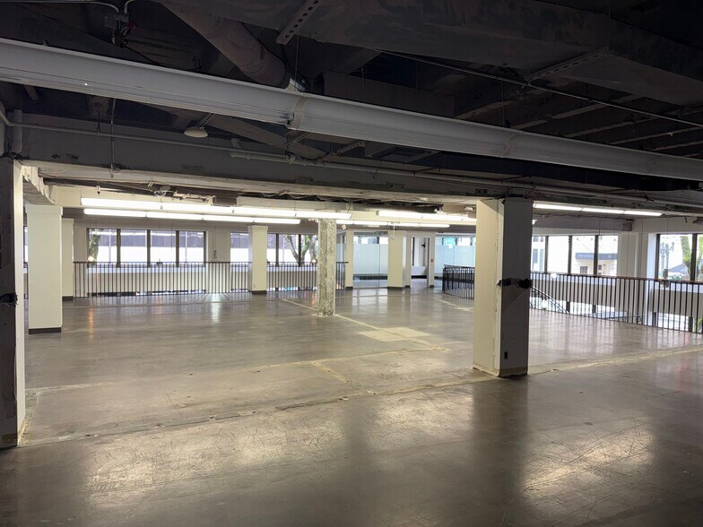 More Photos Of 234 SW Broadway, Portland Office For Lease