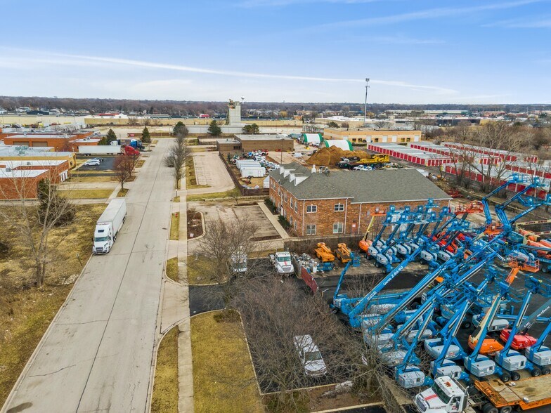 More Photos Of 1340-1360 W Yorkshire Dr, Streamwood Land For Sale