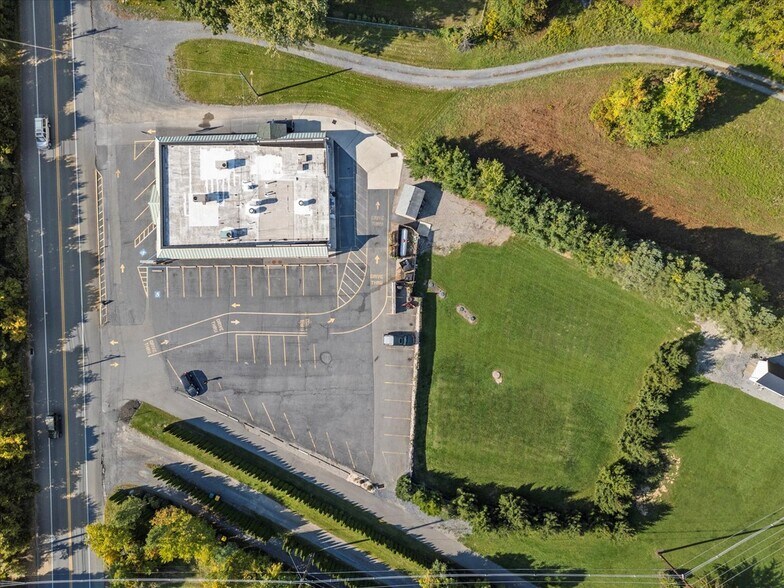 More Photos Of 232 W Moorestown Rd, Wind Gap Restaurant For Sale