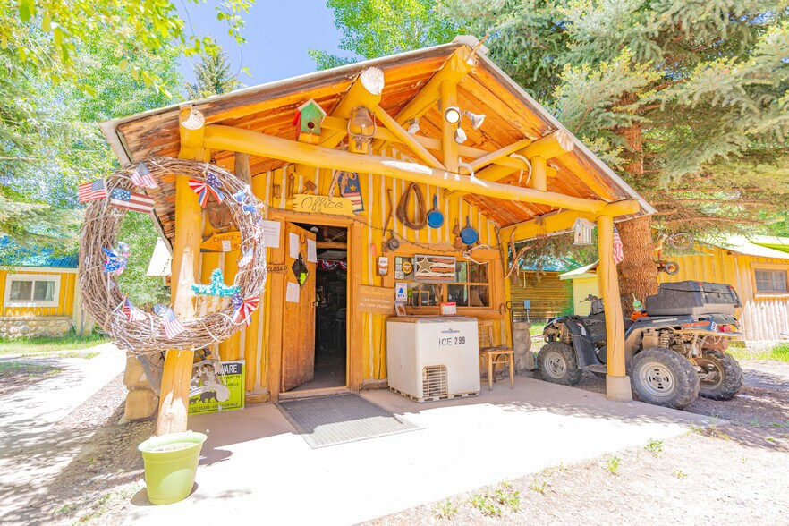 More Photos Of 860 County Road 142, Lake City Hotel For Sale