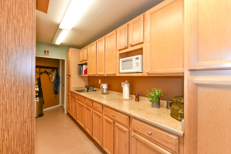 More Photos Of 1519 Main St, Napa Storefront Retail Residential For Sale