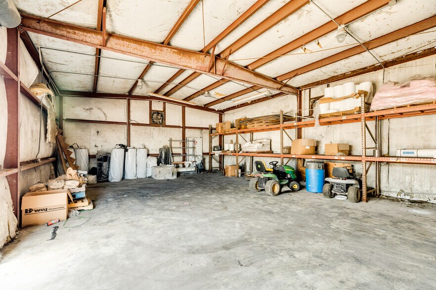 More Photos Of 6322 E Highway 332, Freeport Warehouse For Sale