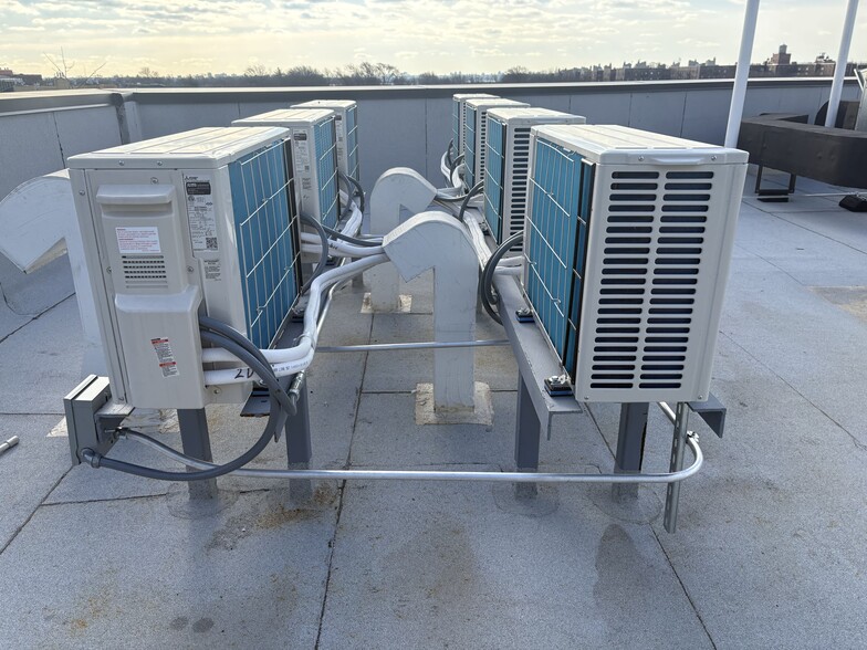 More Photos Of 722 Saint Lawrence Ave, Bronx Apartments For Sale