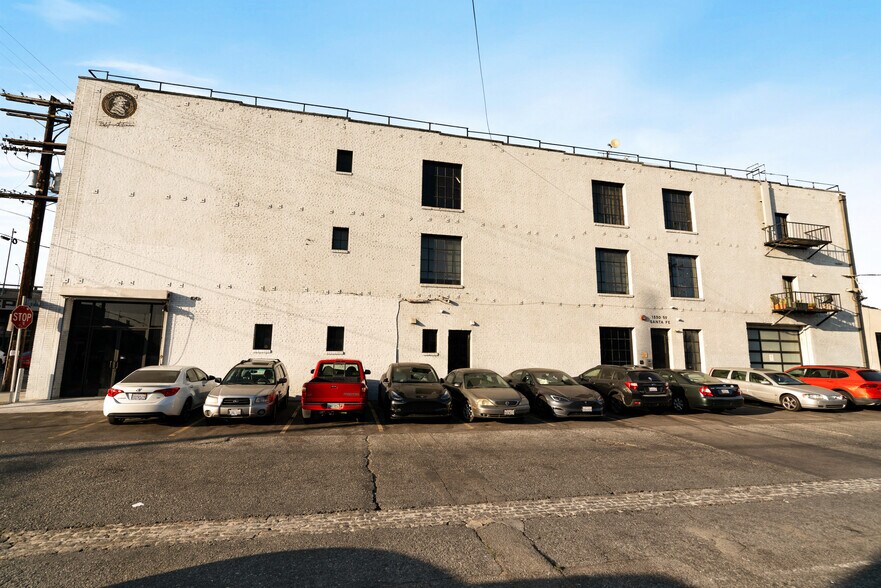 More Photos Of 1330 S Santa Fe Ave, Los Angeles Loft Creative Space For Lease