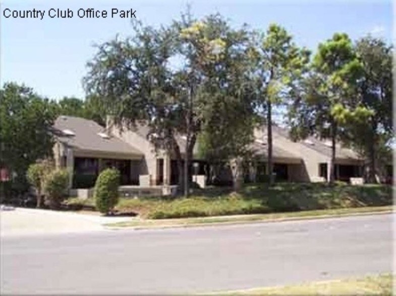 More Photos Of 1164-1166 Country Club Ln, Fort Worth Unknown For Lease