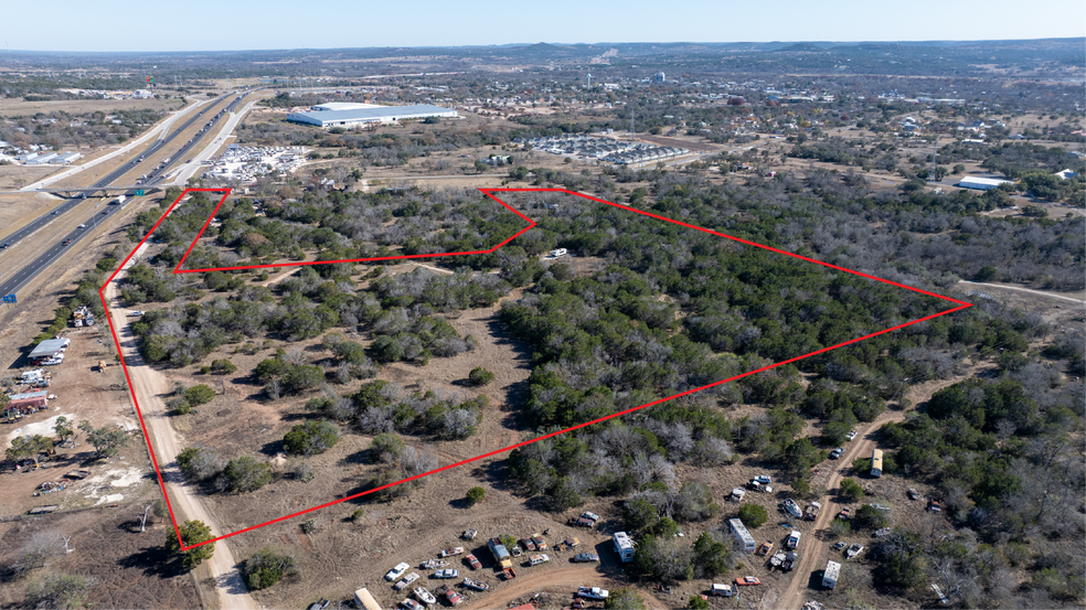 More Photos Of 854 N Creek Rd, Comfort Land For Lease