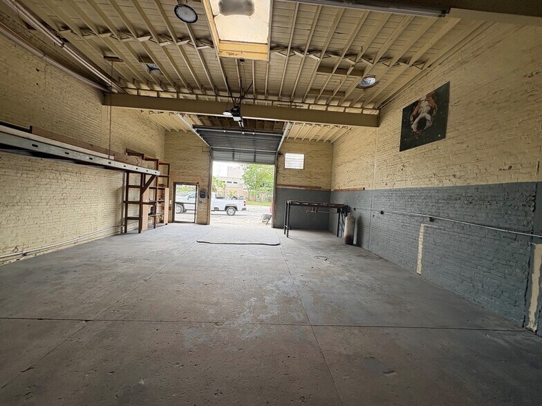 More Photos Of 1113 E Cass St, Tampa Warehouse For Lease