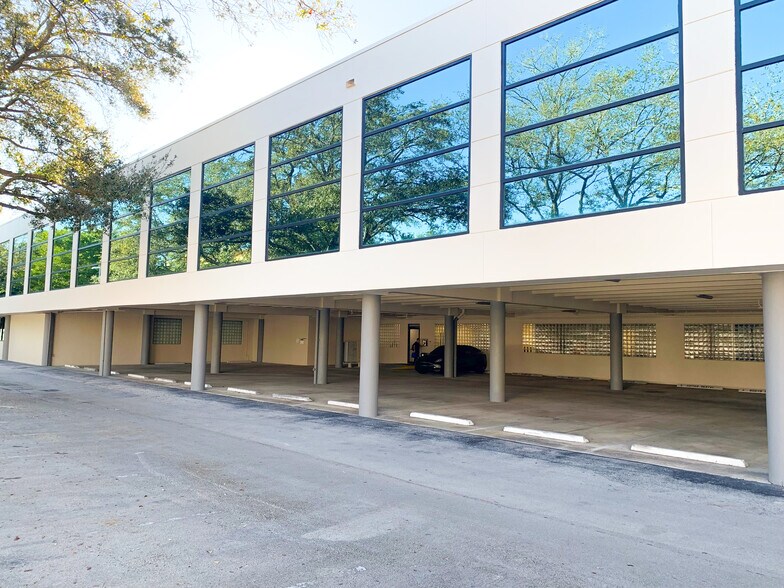 More Photos Of 8181 NW 154th St, Miami Lakes Office For Lease