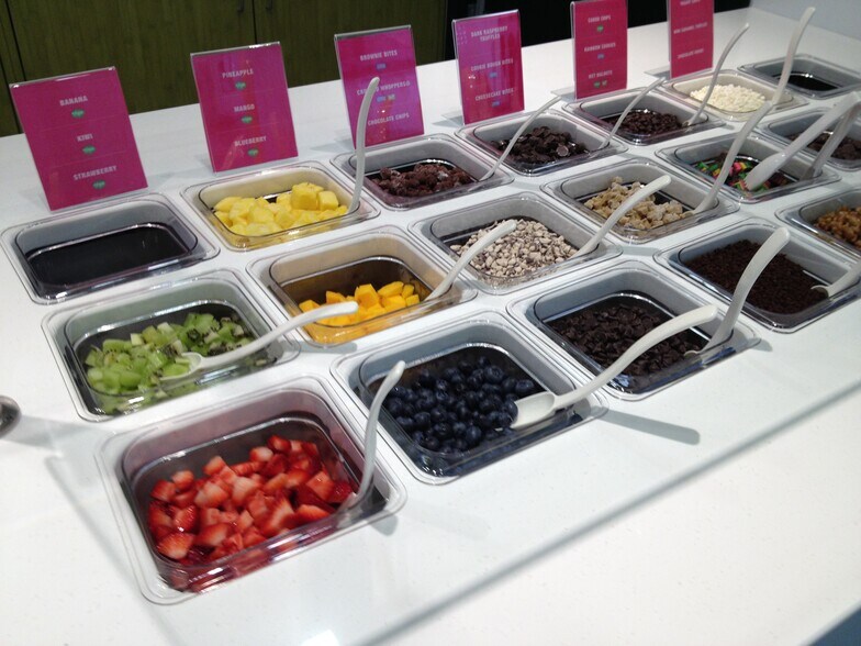 More Photos Of 77 Quaker Ridge Rd, New Rochelle General Retail For Lease